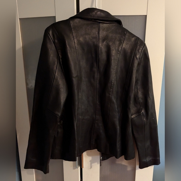 Beautiful Avanti Black Leather Jacket - Women's - Size M - Picture 2 of 4
